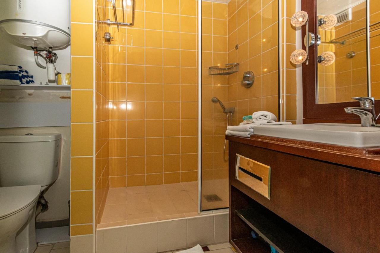 En Duplex , Face A La Appartement