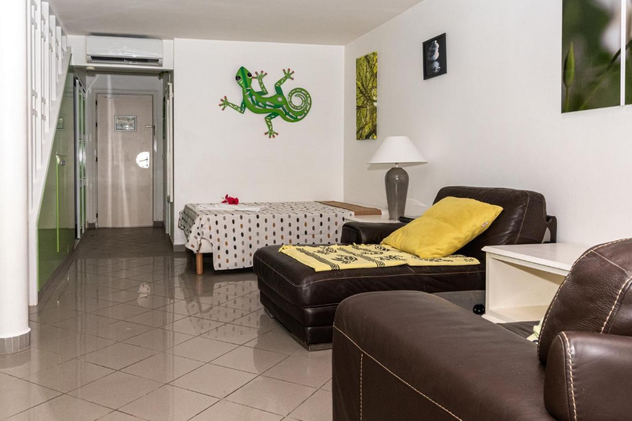 Appartement En Duplex , Face A La