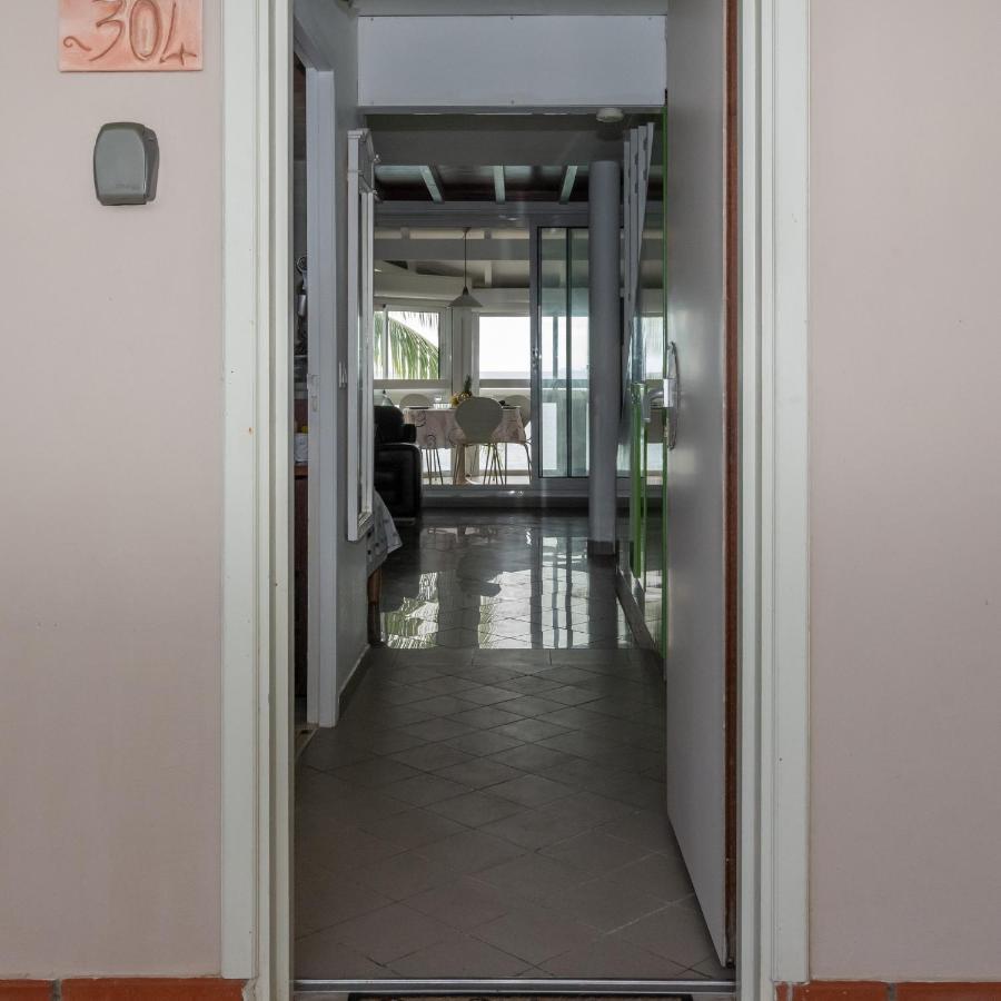 En Duplex , Face A La * Le Gosier (Grande-Terre)