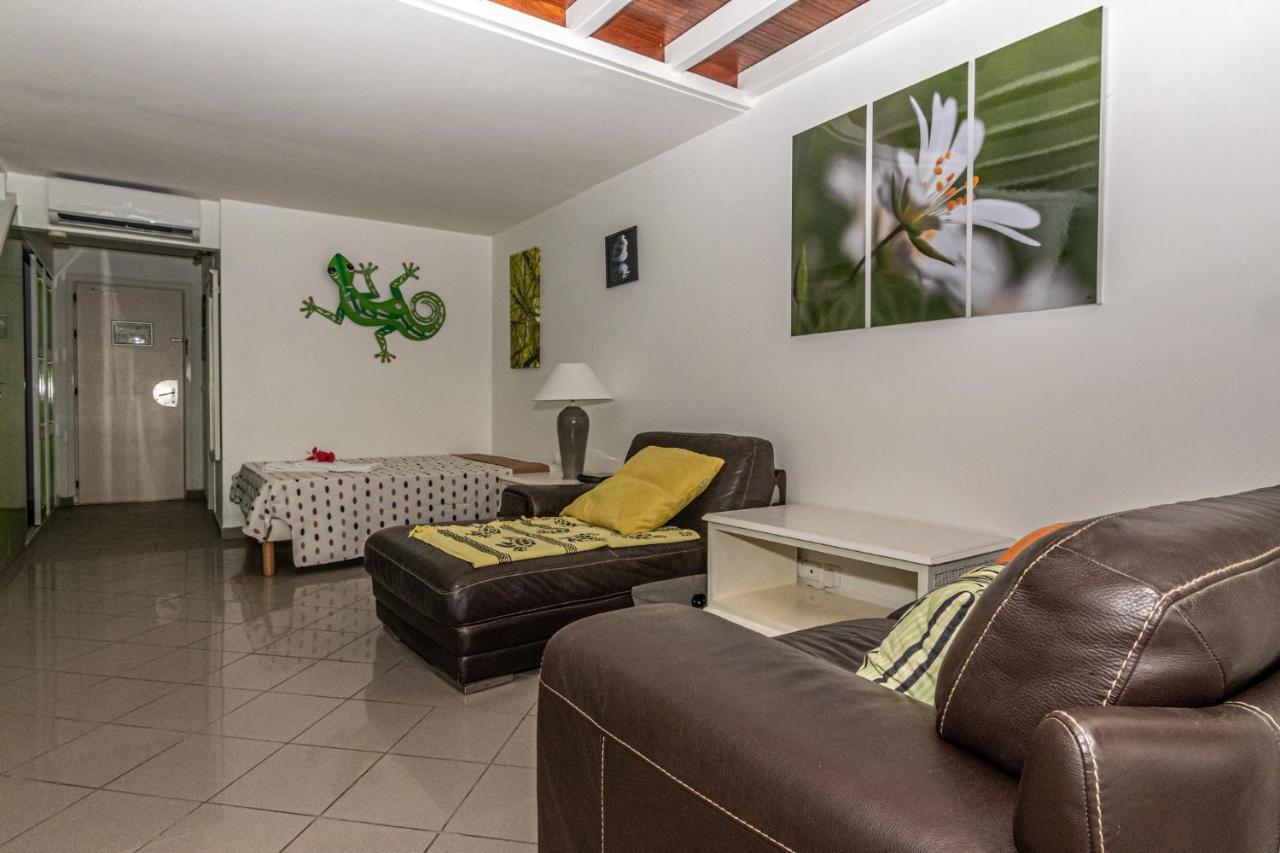 En Duplex , Face A La Appartement Le Gosier (Grande-Terre)