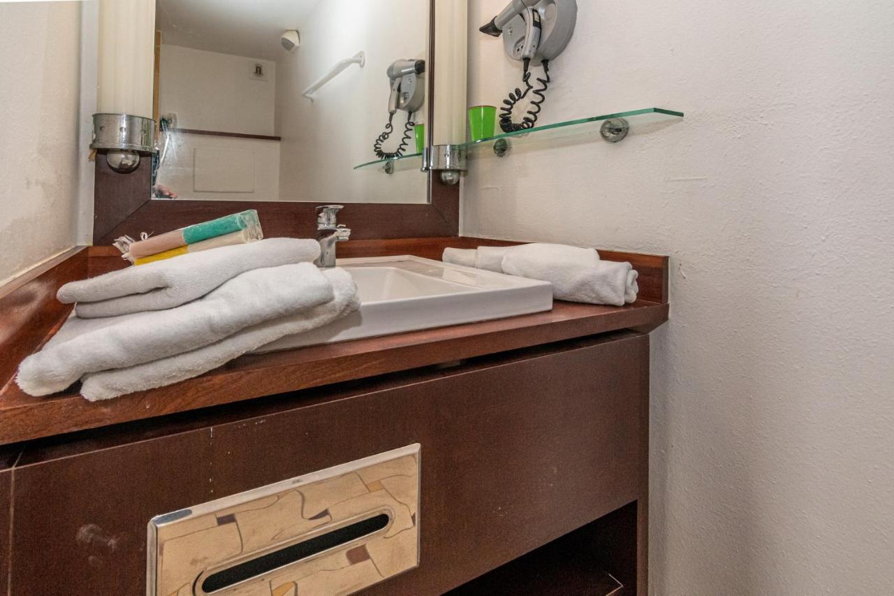 En Duplex , Face A La Appartement Le Gosier (Grande-Terre)