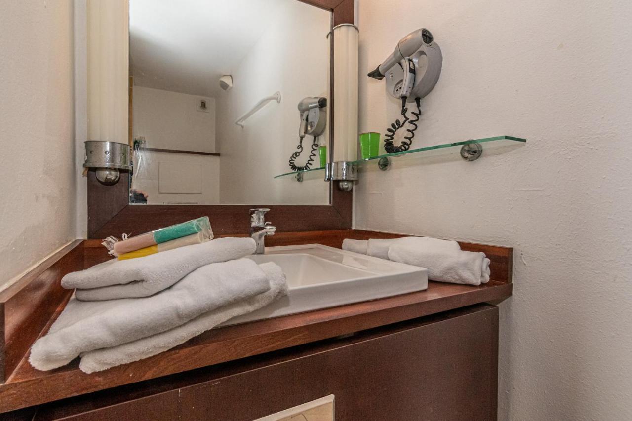 En Duplex , Face A La * Le Gosier (Grande-Terre)